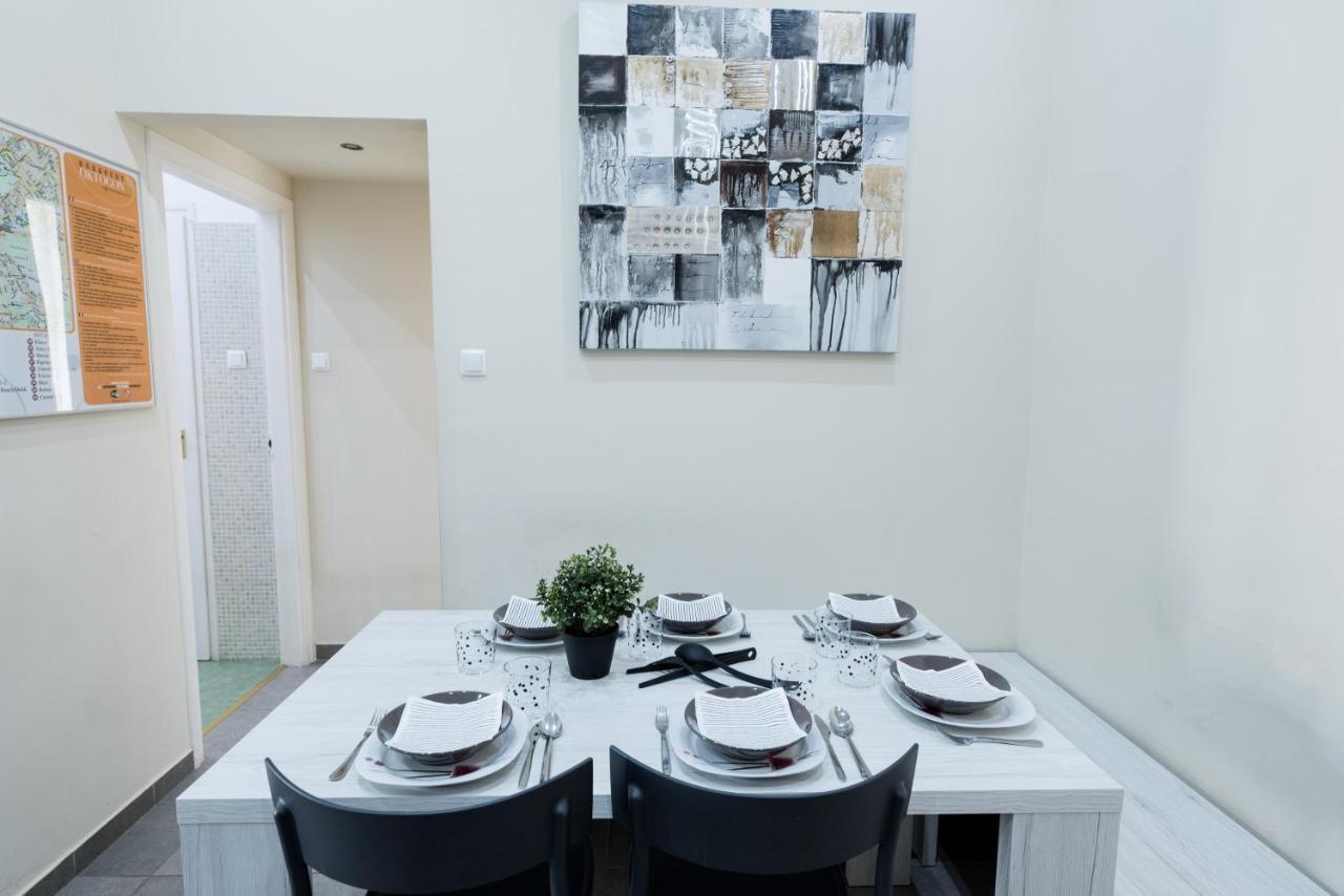Budapesteasyflat Oktogon Lux Appartement Boedapest
