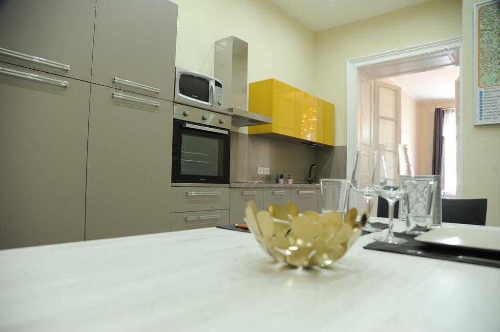 Budapesteasyflat Oktogon Lux * Boedapest